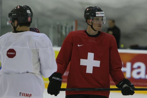 Roman Josi mit Matthias Bieber<br/>Bild: Werner Krainbucher