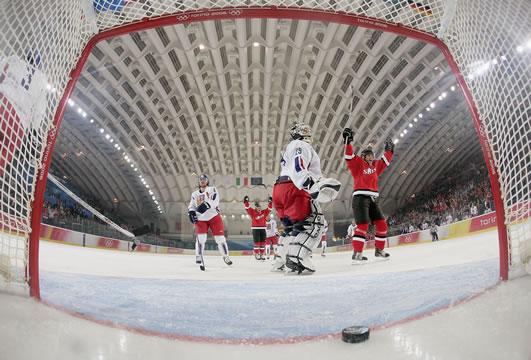 Eishockey Turnier Olympische Spiele: Schweiz - Tschechien 3-2